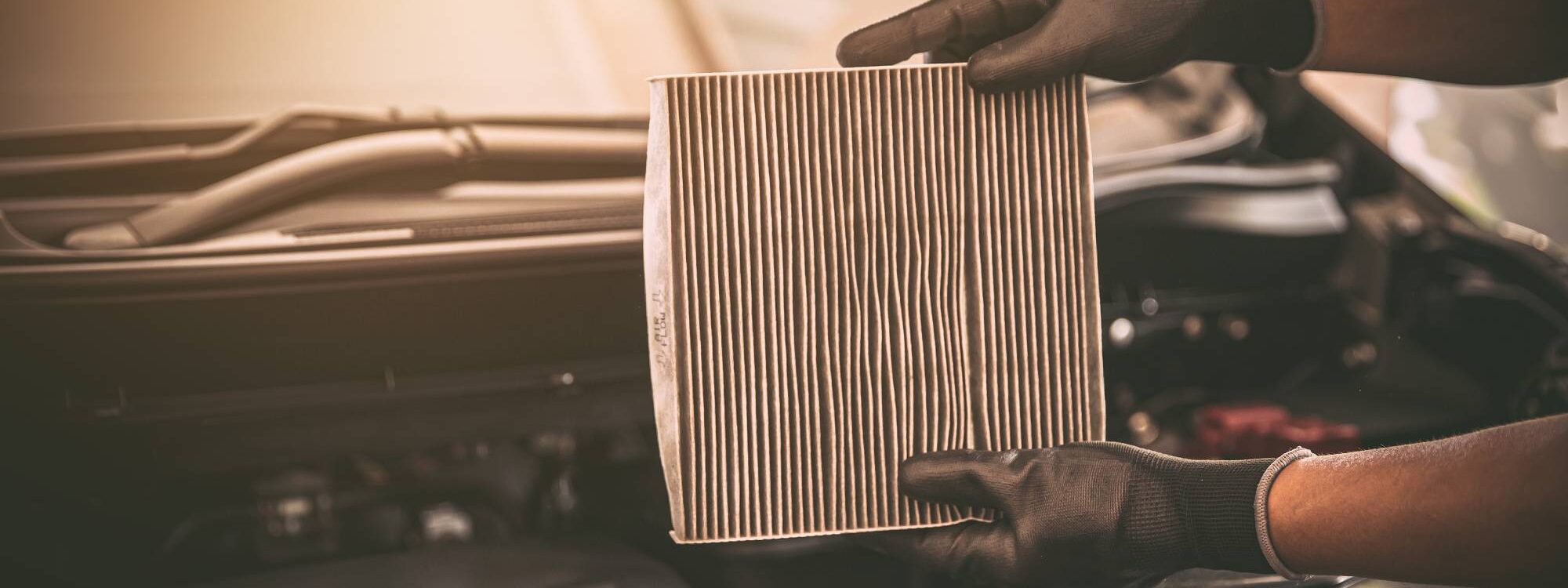 FILTRE A AIR 2000X750 | Garage AM Auto Comment remplacer le filtre à air de votre auto ? Wintzenheim